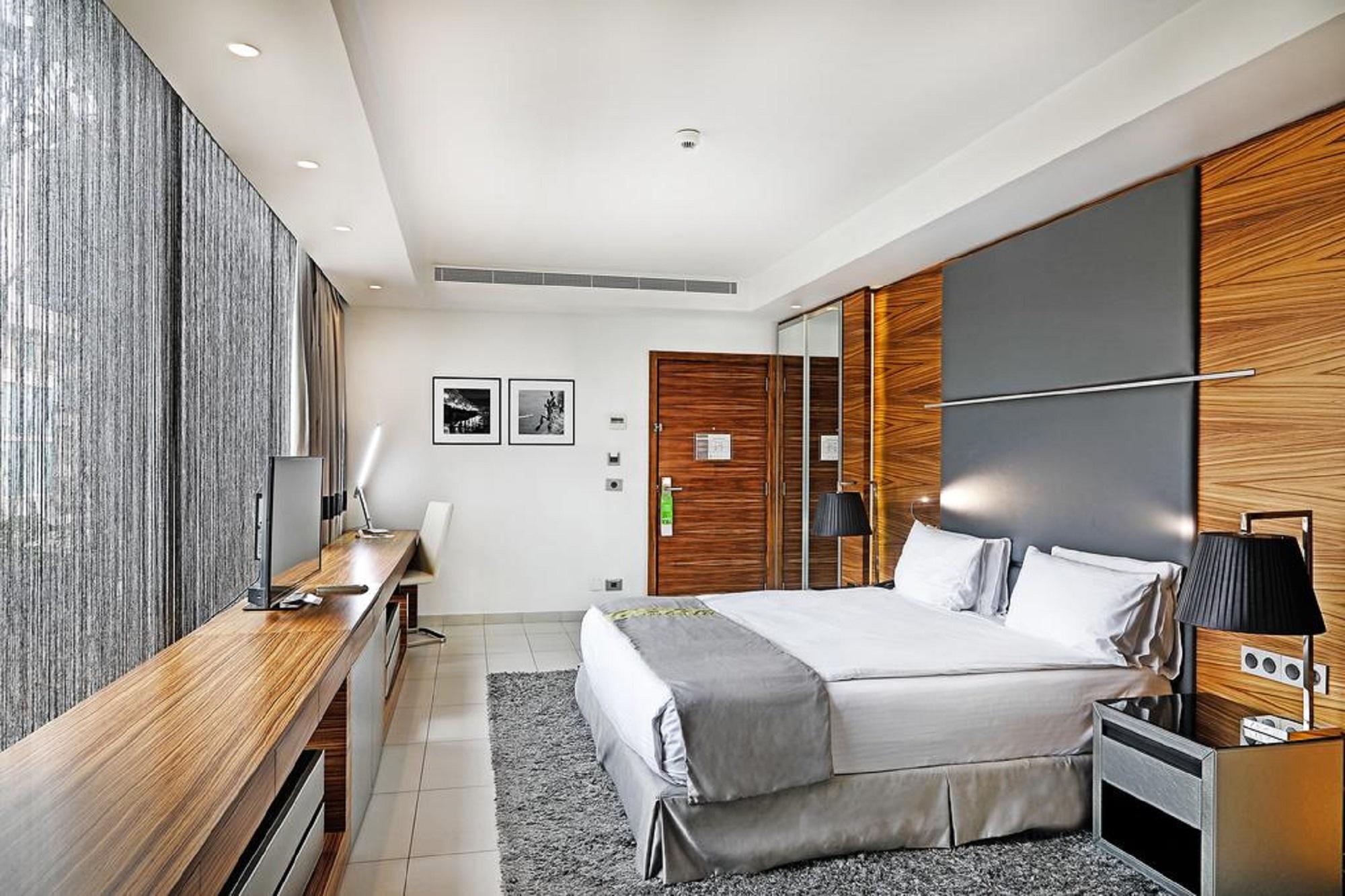 Warwick Stone 55 Hotel Bejrút Kültér fotó