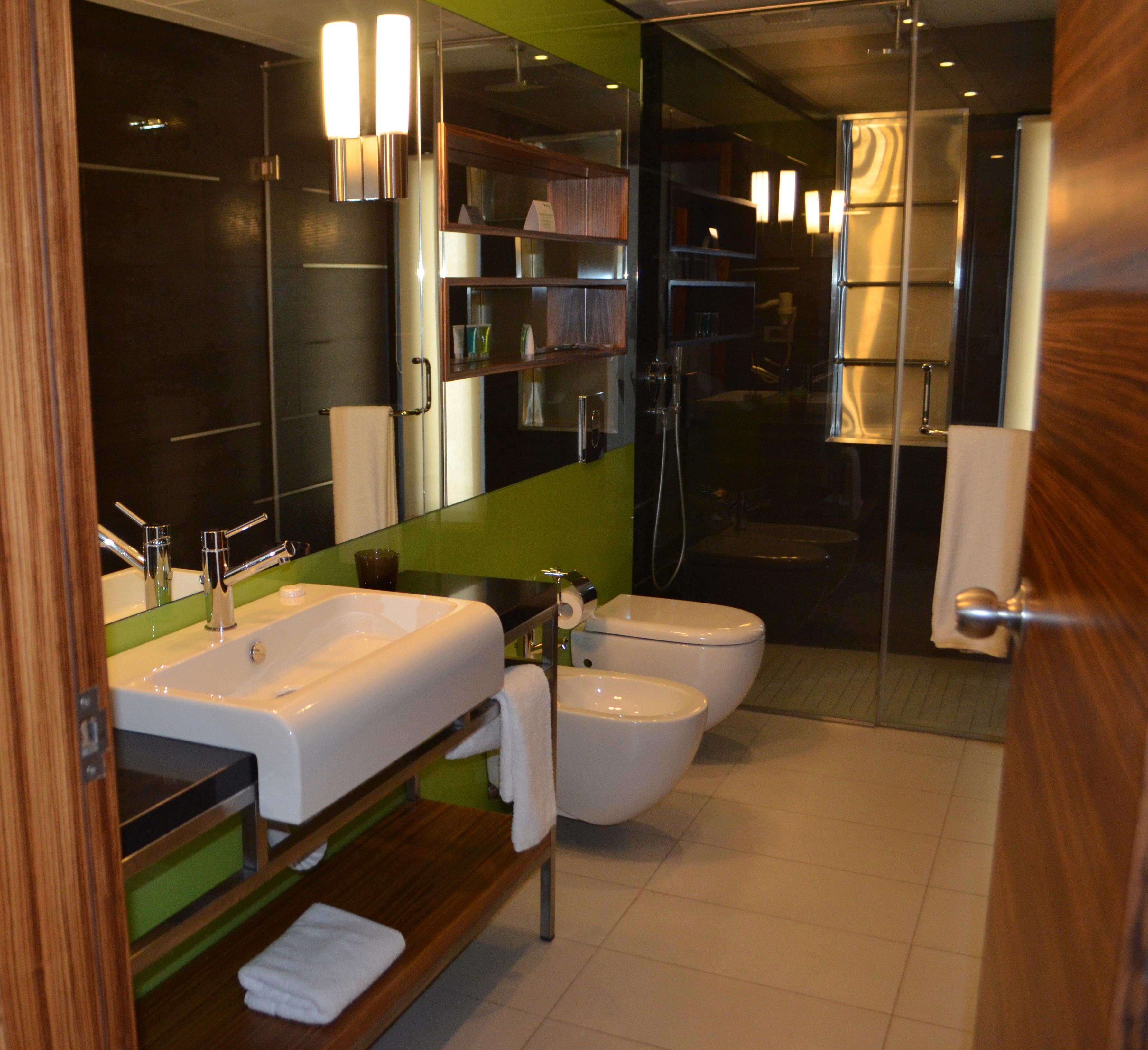 Warwick Stone 55 Hotel Bejrút Kültér fotó
