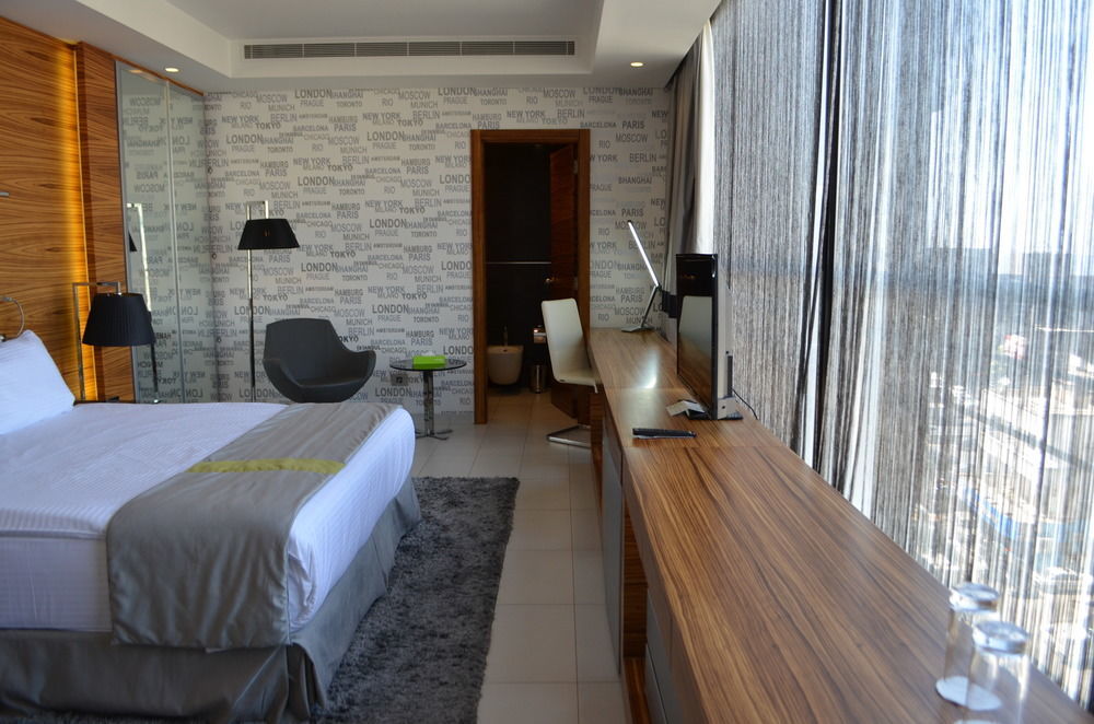 Warwick Stone 55 Hotel Bejrút Kültér fotó