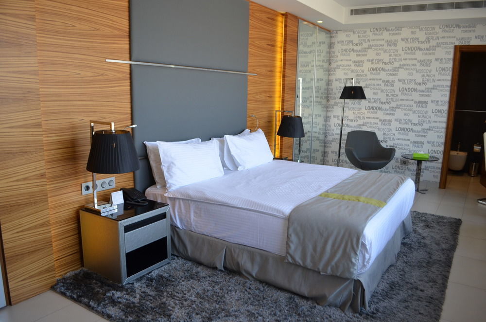 Warwick Stone 55 Hotel Bejrút Kültér fotó