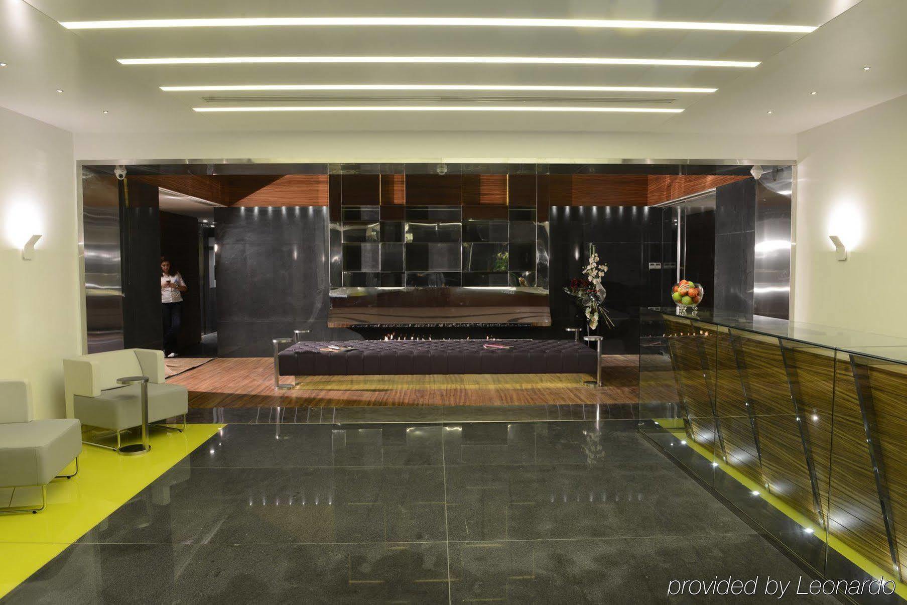 Warwick Stone 55 Hotel Bejrút Kültér fotó