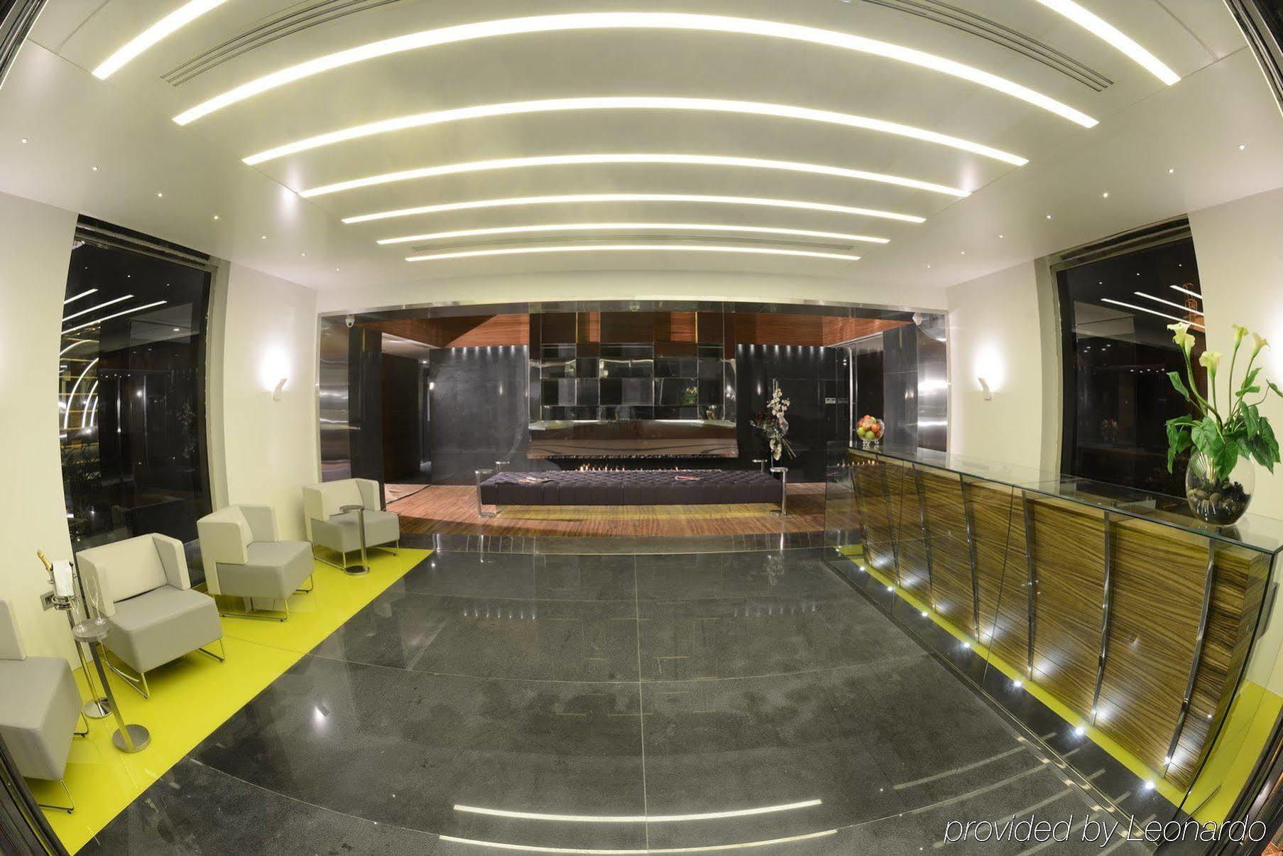 Warwick Stone 55 Hotel Bejrút Kültér fotó
