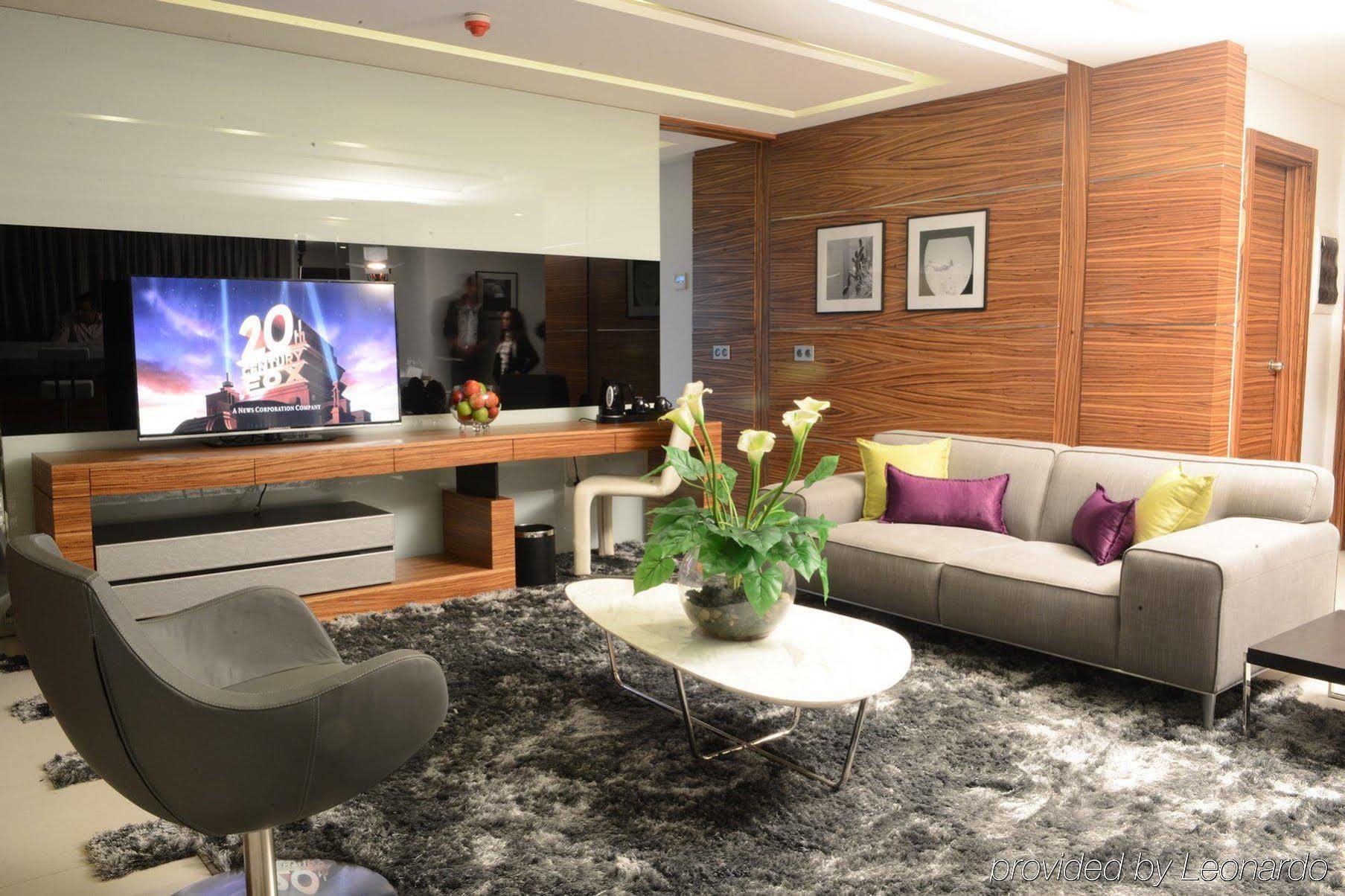 Warwick Stone 55 Hotel Bejrút Kültér fotó
