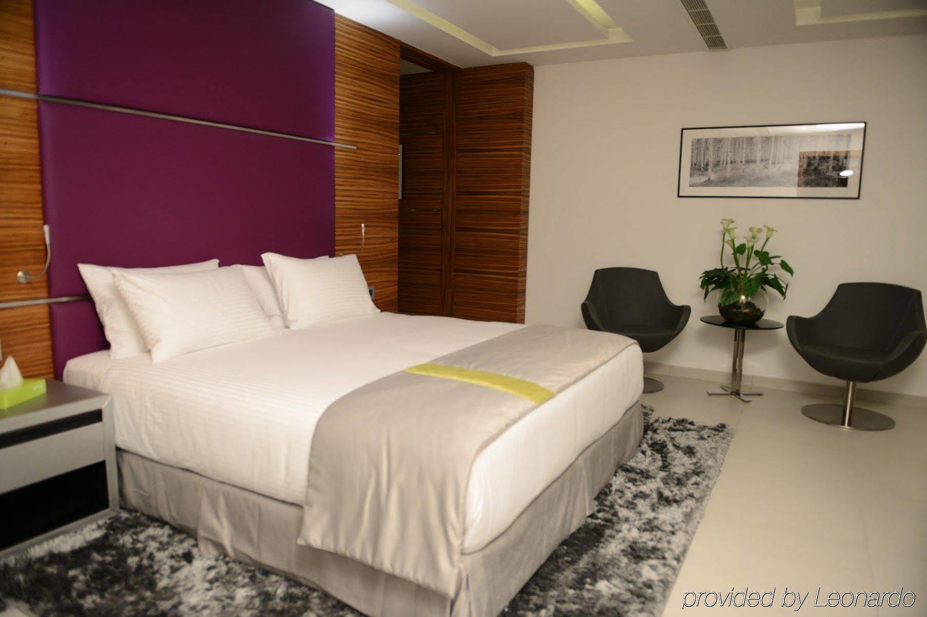 Warwick Stone 55 Hotel Bejrút Kültér fotó